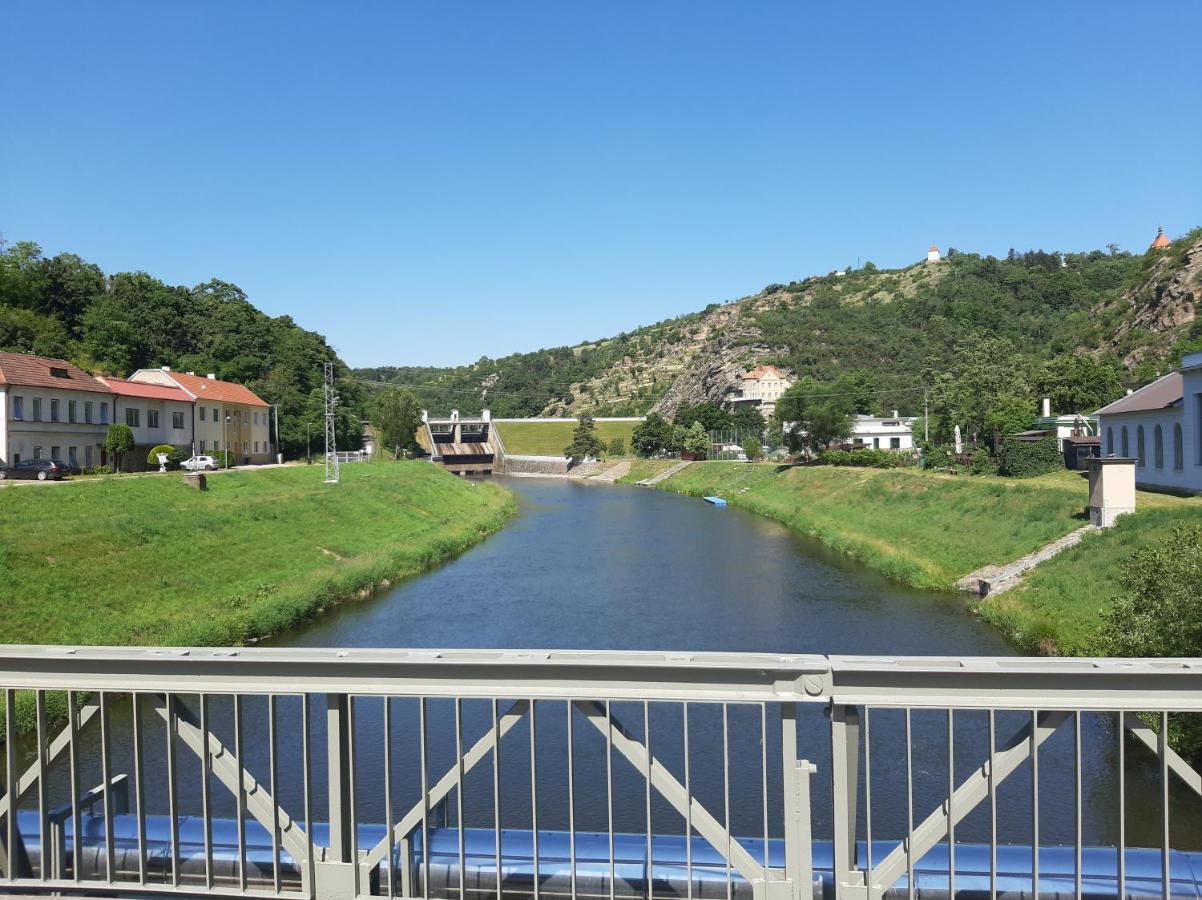 Apartman Pod Hradem Apartment Znojmo Exterior photo