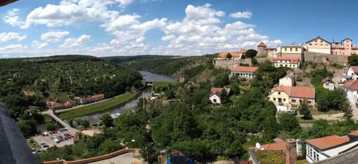 Apartman Pod Hradem Apartment Znojmo Exterior photo