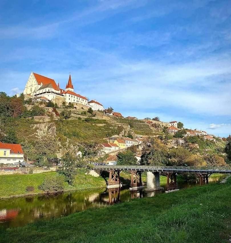 Apartman Pod Hradem Apartment Znojmo Exterior photo